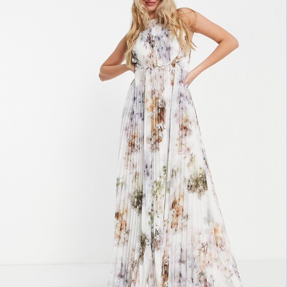 Ted Baker London Dresses & Skirts - Ted Baker Ammaria dress in white brand new dress